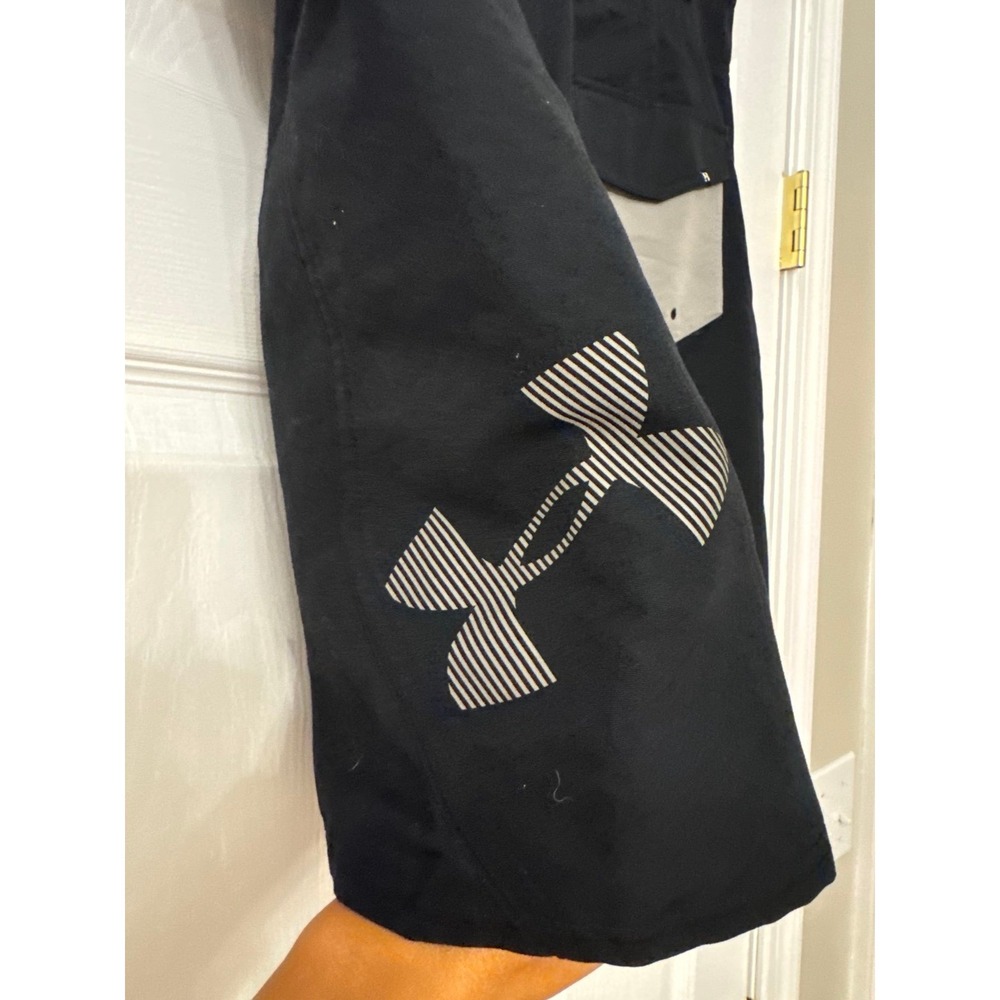 Under Armour Shorts Mens Size 36 Swim Trunks Board Shorts Non- Lined - Picture 4 of 6